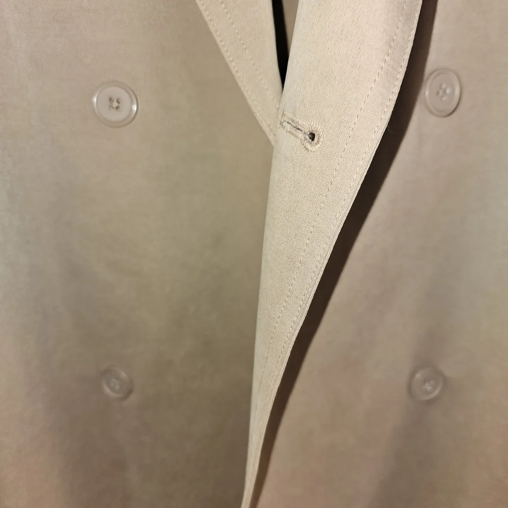 Alo Yoga Prime Trench